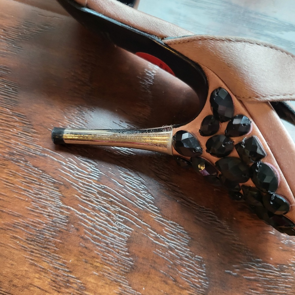 Shoes - Picture 2 of 12